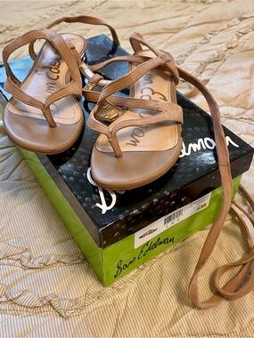 Sam Edelman Suede Wrap Flat Sandals in Tan